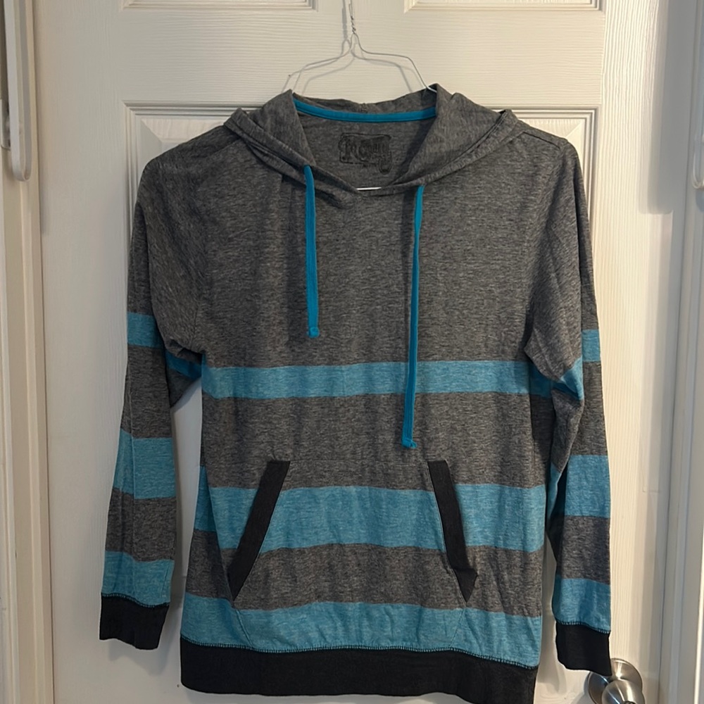Retrofit Brand Mfg Lightweight‎ pullover hooded shirt M
